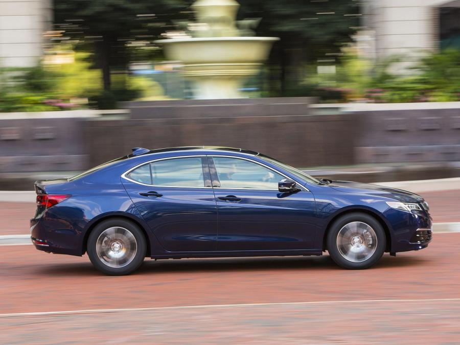  Acura TLX 2.4L 2015 года  (фото 14 из 17)